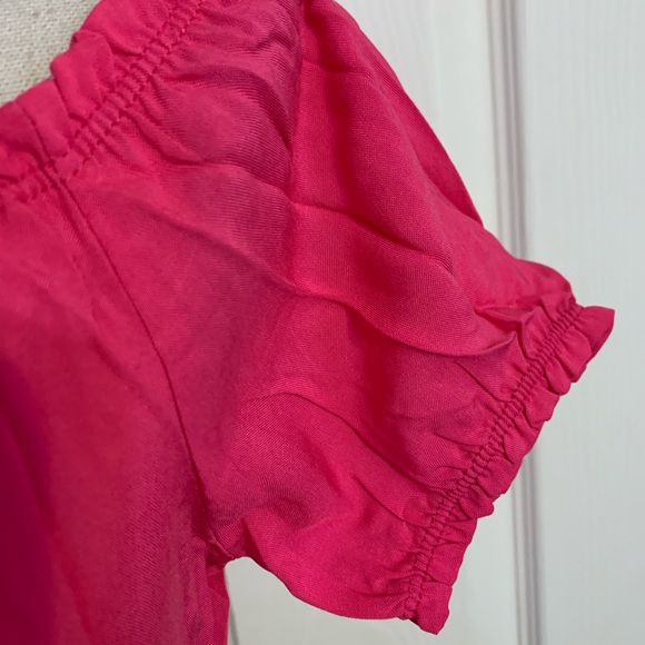 โDONATEDโDark Fuchsia Pink Off The Shoulders Ruffle Hem Top - Picture 8 of 11